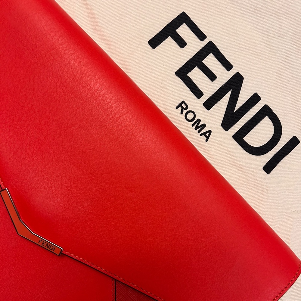 Fendi 2Jour Leather Clutch